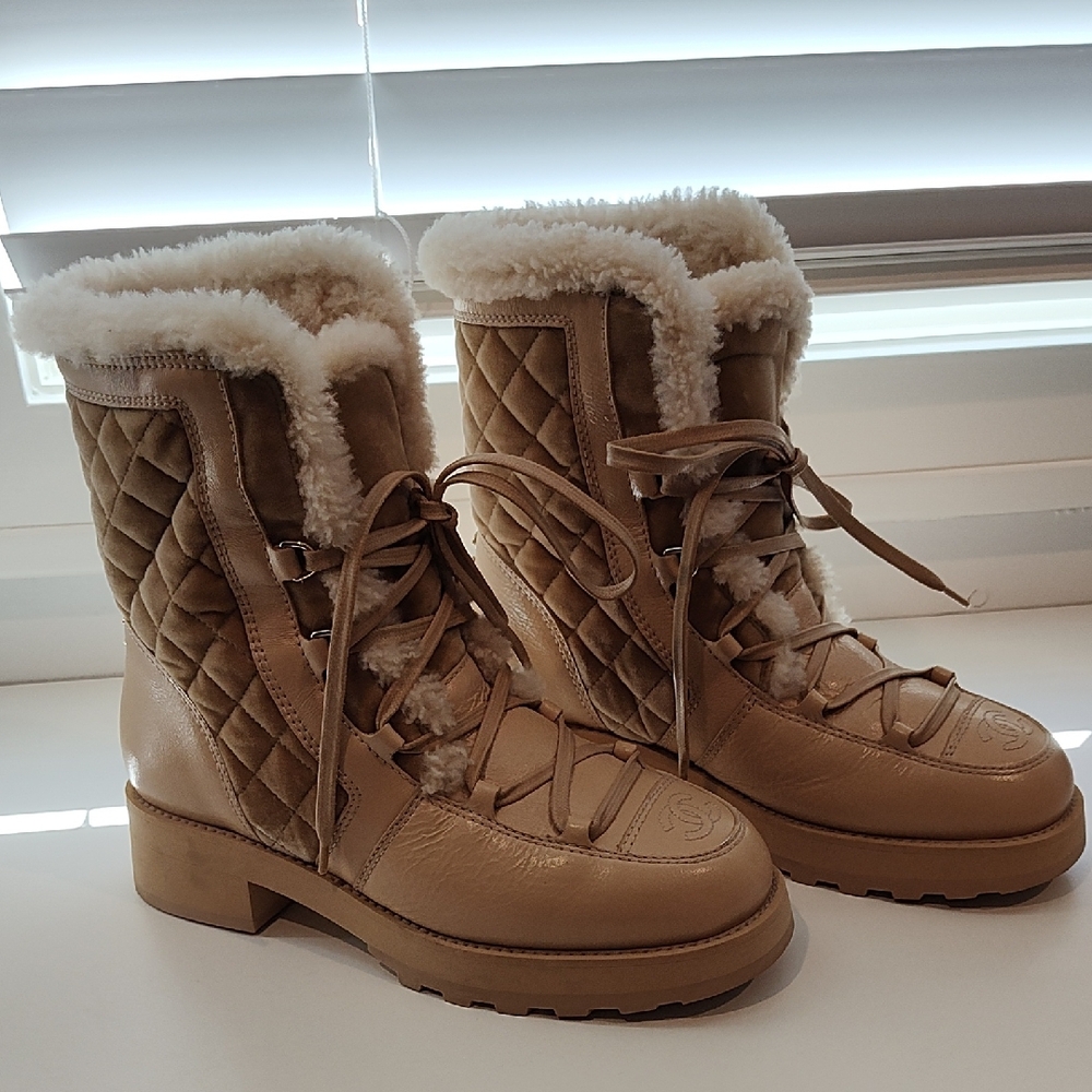 Chanel Quilted Faux Shearling Lined Boots, Size 39